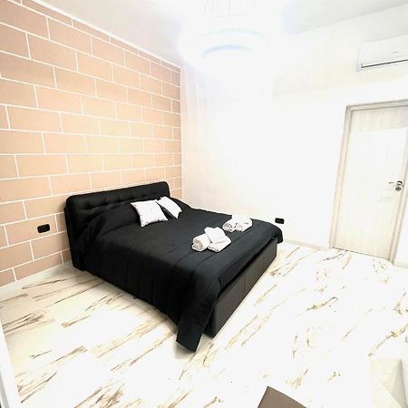 Mada'S Apartment Deluxe Bari Zewnętrze zdjęcie