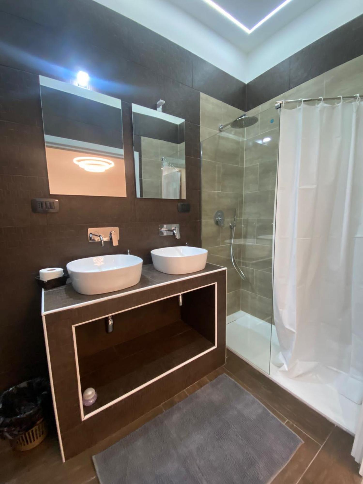 Mada'S Apartment Deluxe Bari Zewnętrze zdjęcie