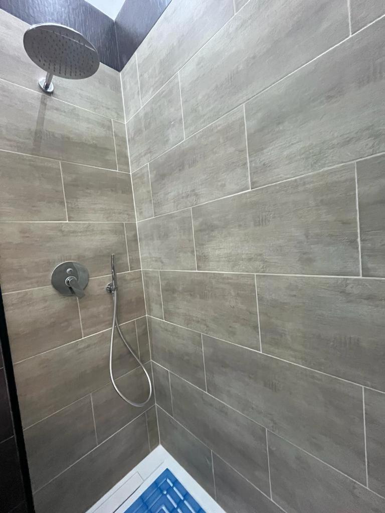 Mada'S Apartment Deluxe Bari Zewnętrze zdjęcie